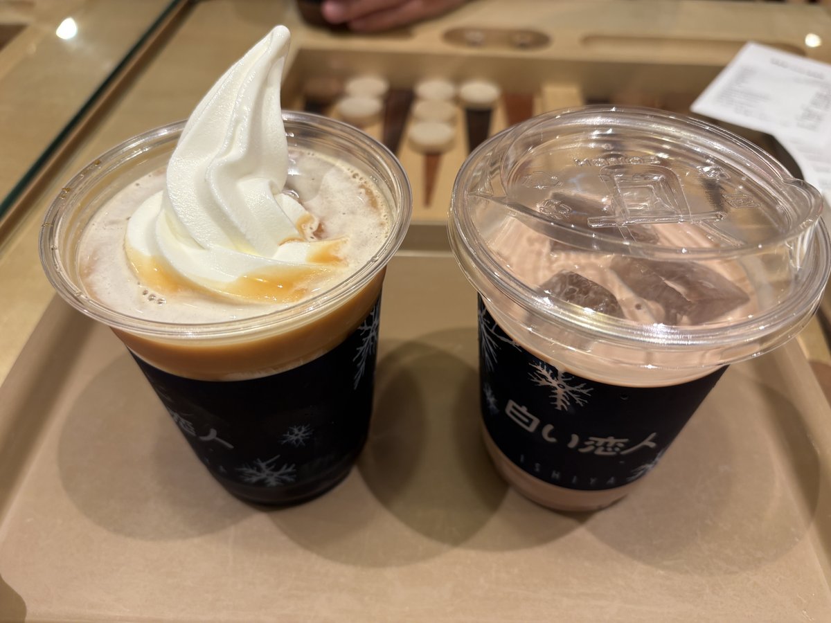 白い恋人のソフトクリーム入りドリンクなど
